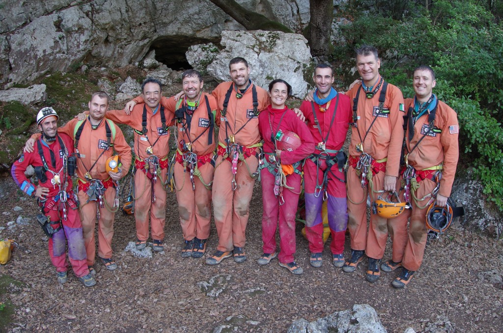 CAVES team. Credits: ESA-V. Crobu