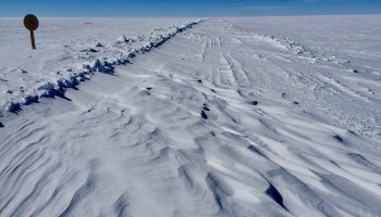 The never-ending ice. Credits: ESA/IPEV/PNRA–C. Dangoisse