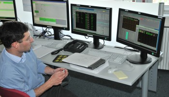 Rosetta Spacecraft Operations Manager Sylvain Lodiot monitoring the thruster burn on 21 May. Credit: ESA