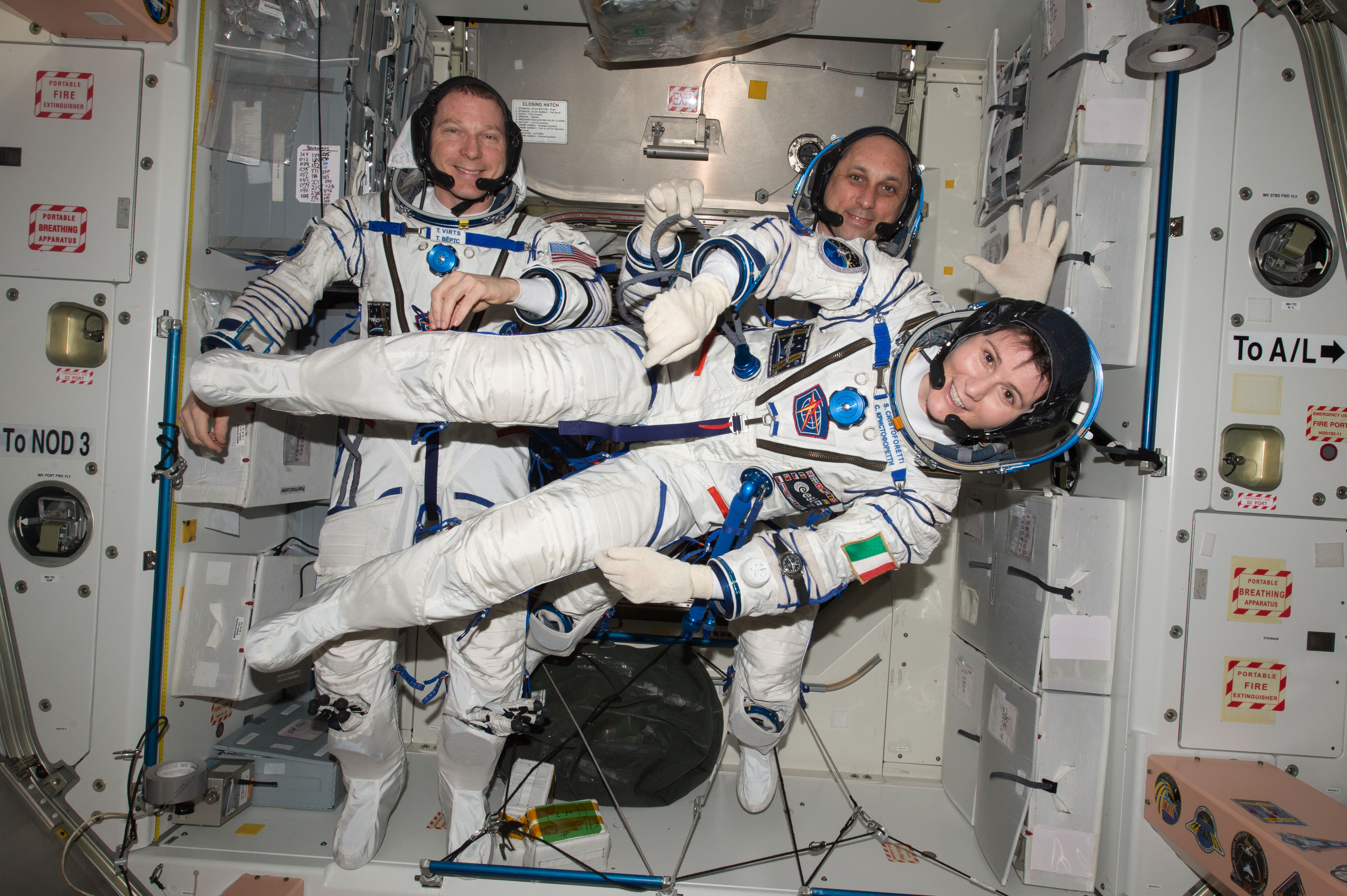 AstronautsRusN C C 2019 Ver.7.0 Decoded