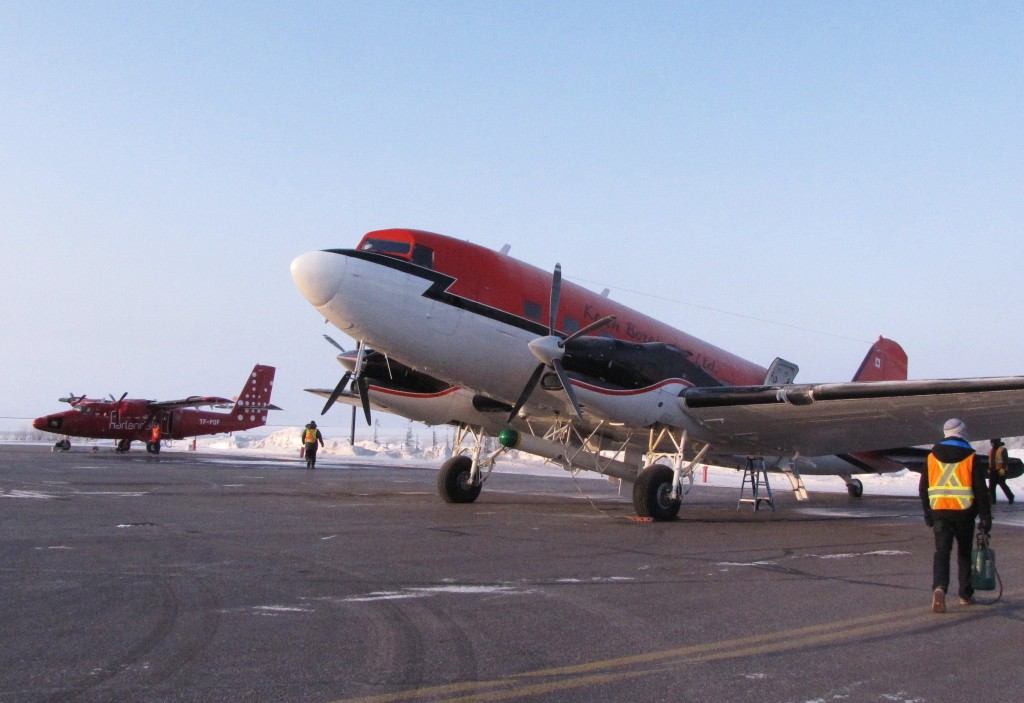 Preparing TF-POF and C-GJKB for a tandem EM/ASIRAS flight. (A. Casey, University of Alberta)