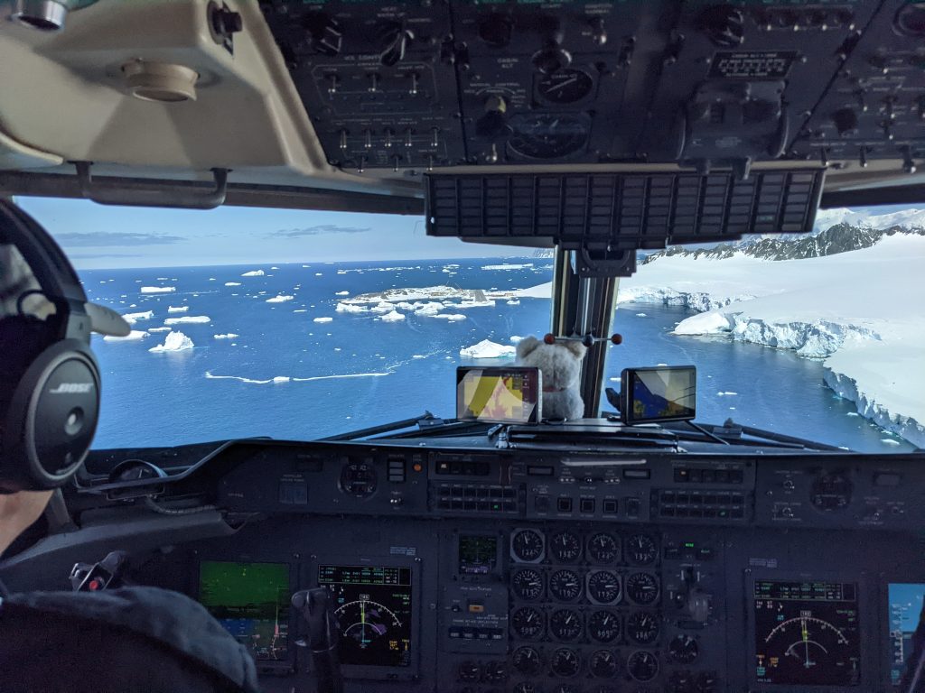 View from the jump seat when landing. (credits: ESA–I. Lawrence)