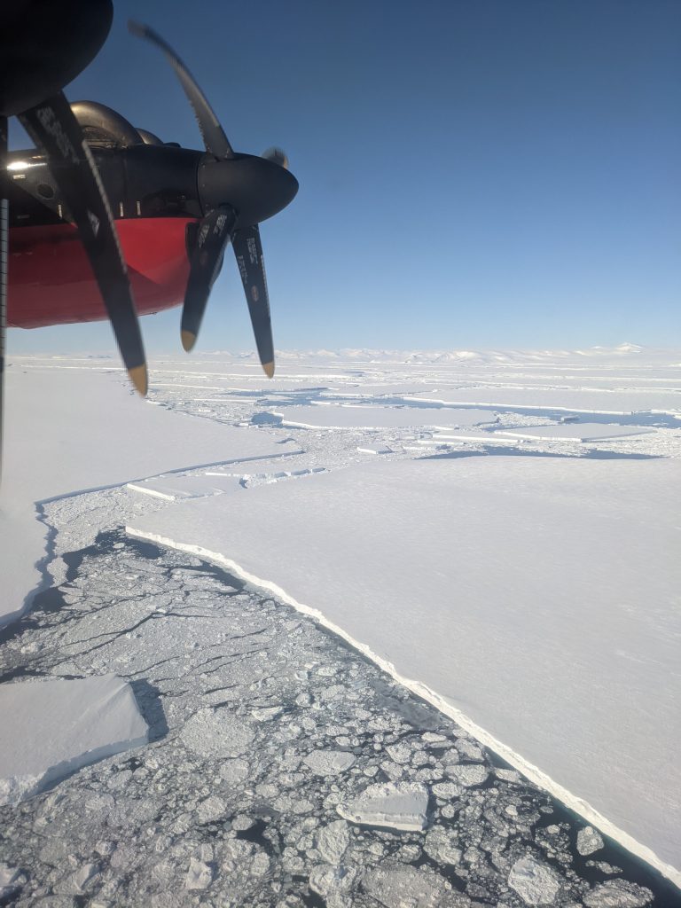 Break-up of the Larsen-D ice shelf. (credits: ESA–I. Lawrence)