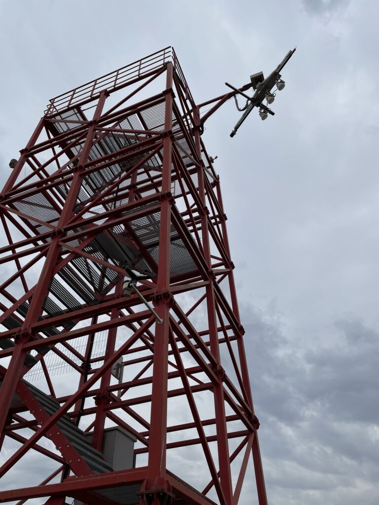 Sensor array mounted on the tower. (ESA–Julia Kubanek)