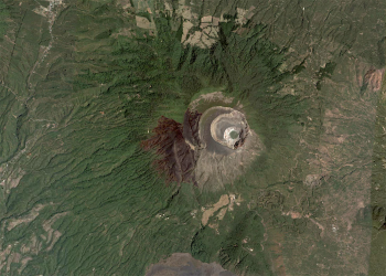 Orbital view of Santa Ana Volcano. Credits: DigitalGlobe, USGS, Landsat, NASA