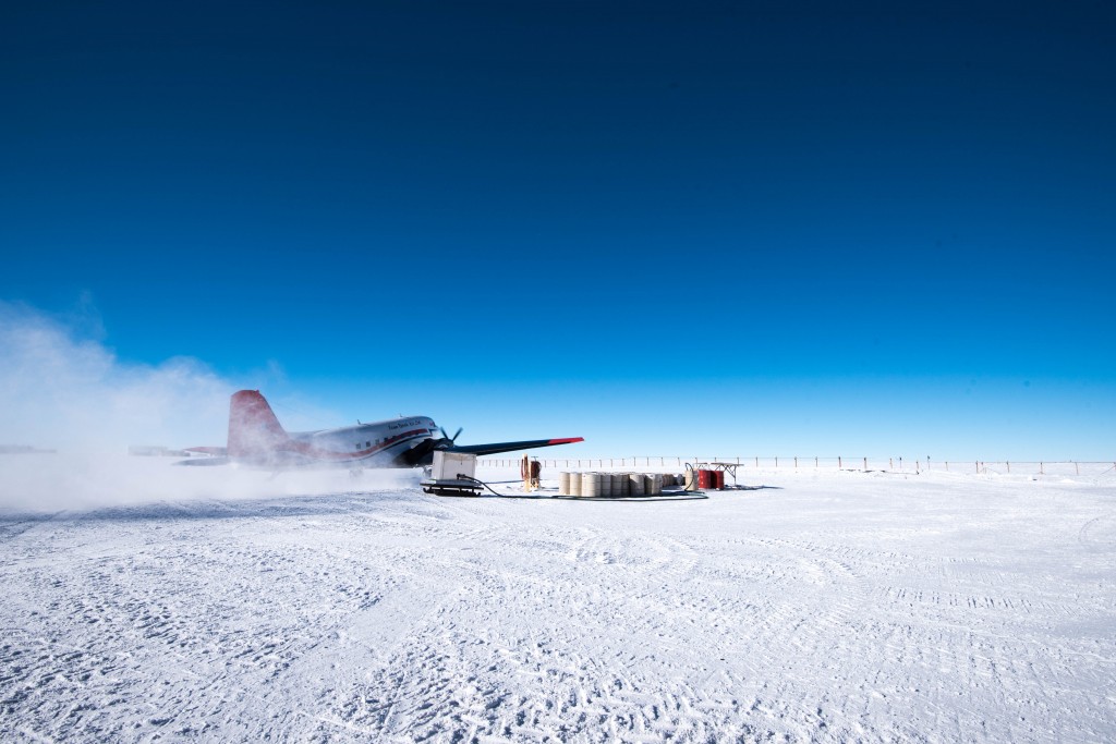 Basler plane at Concordia. Credits: ESA/IPEV/PNRA-B. Healey