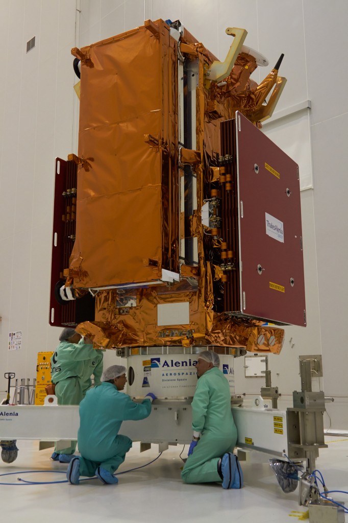 Sentinel-1A fully loaded. (ESA–B. v/d Elst)