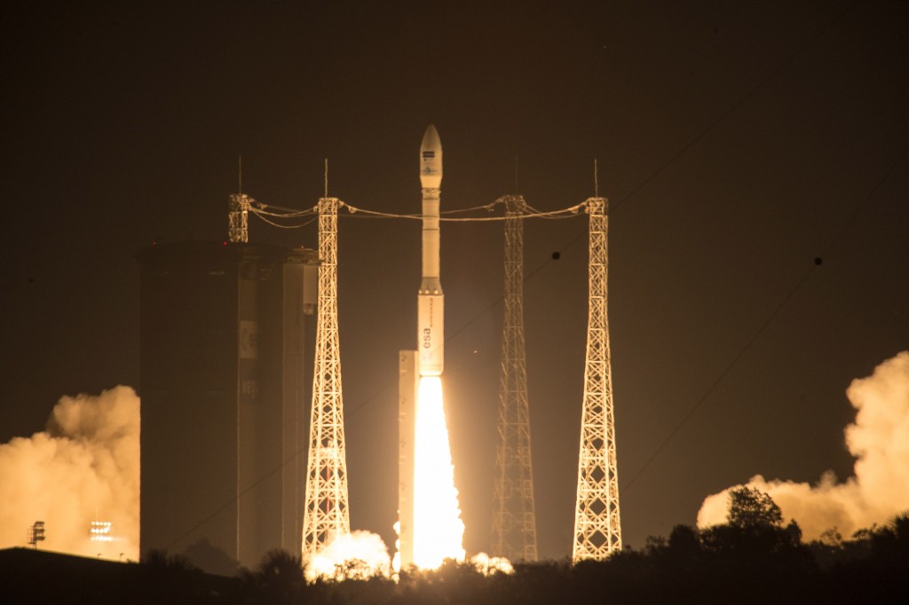 Liftoff of Vega VV05 carrying Sentinel-2A. (ESA–M. Pedoussaut, 2015) 