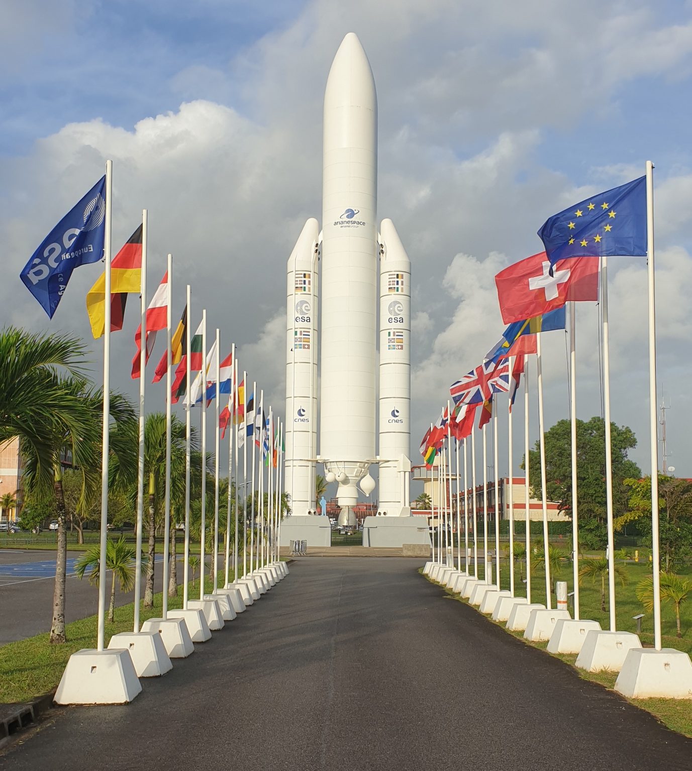 MTG advance team arrives in Kourou EO launch campaigns