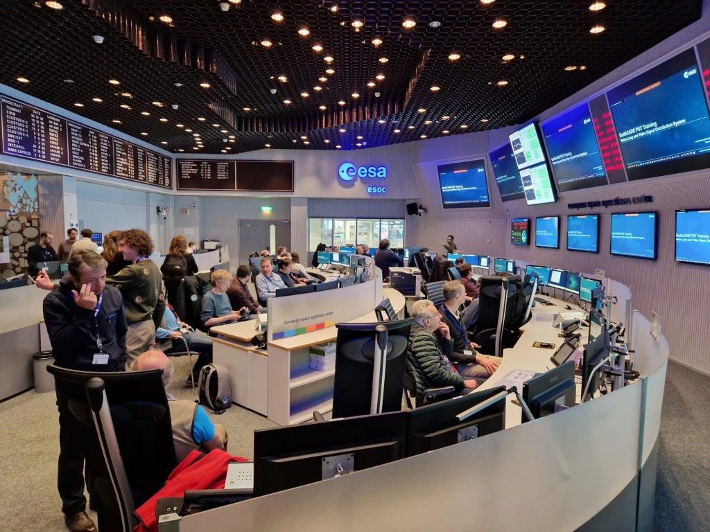 Preparing to simulate EarthCARE launch at ESA's mission control. (ESA)