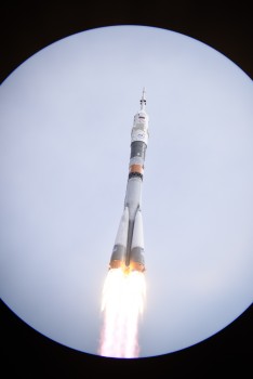 Soyuz launcher putting the Soyuz spacecraft into its insertion orbit. Credits: ESA