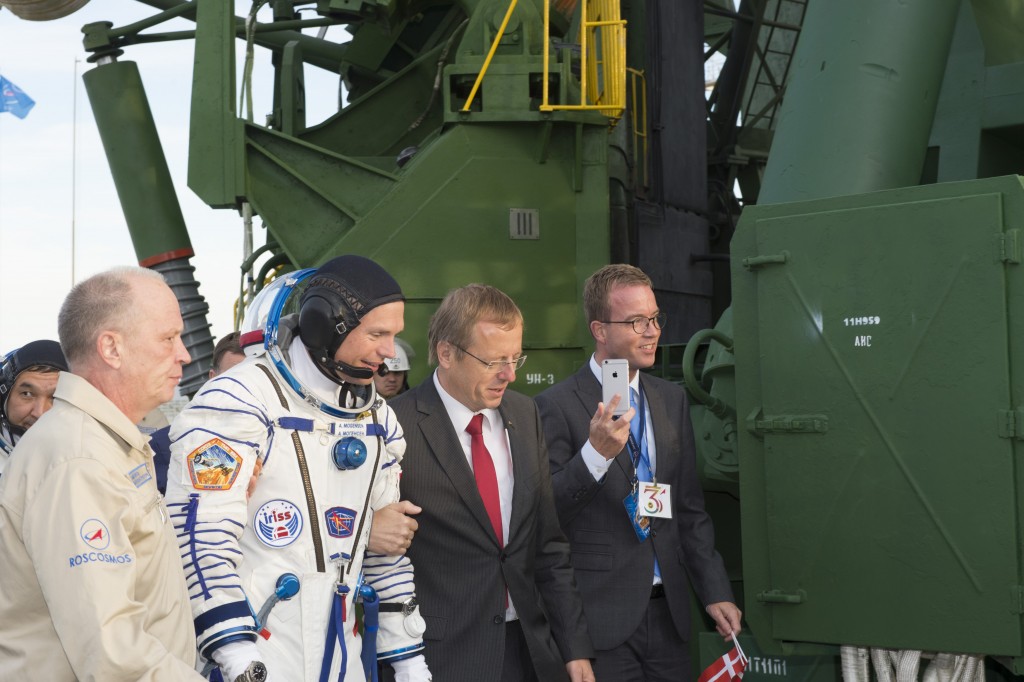 SA astronaut Andreas Mogensen and Jan Woerner, ESA Director General, walking to the launch pad, in Baikonour, Kazakhstan, on 2 September 2015. Image credit: ESA, S. Corvaja
