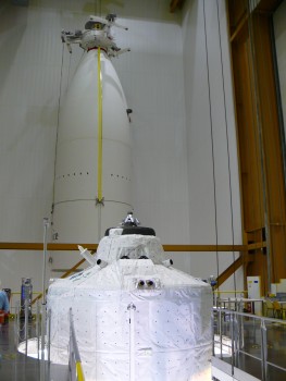 Ariane 5's huge fairing about to be lifted into place over ATV-3 Credit: ESA/A. Novelli