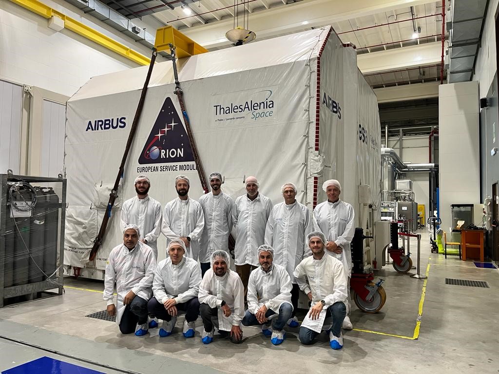Thales Alenia Space European Service Module team in front of the sixth structure before shipping. Credits: Thales Alenia Space 
