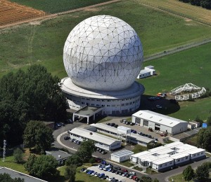 Space observation radar TIRA (Tracking and Imaging Radar) Credit: Fraunhofer FHR