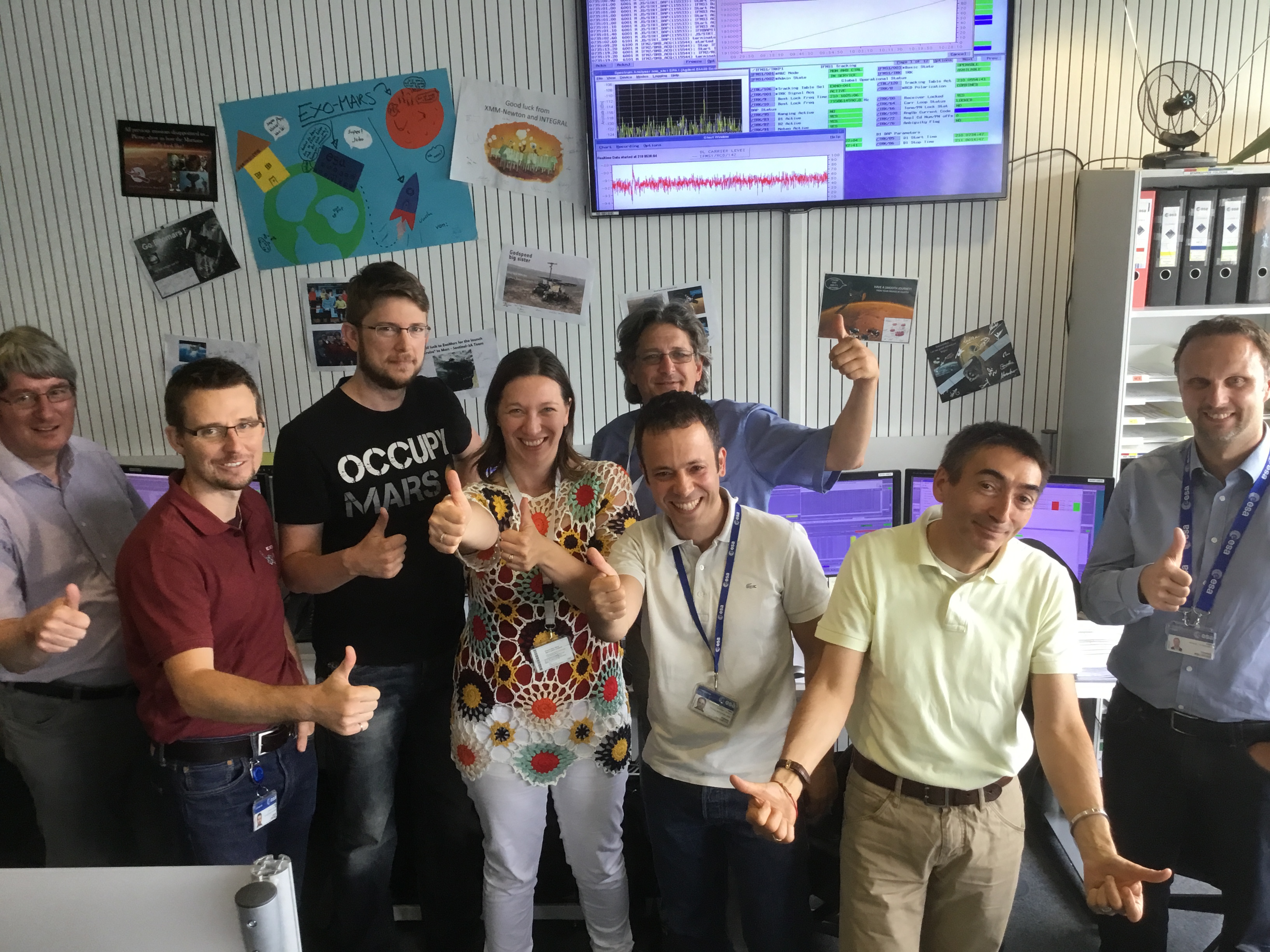 A happy ExoMars team at ESOC Credit: ESA