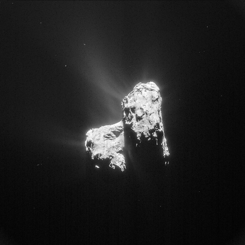 Comet 67P/C-G on 20 April 2015 from a distance of 128 km. Credits: ESA/Rosetta/NAVCAM – CC BY-SA IGO 3.0