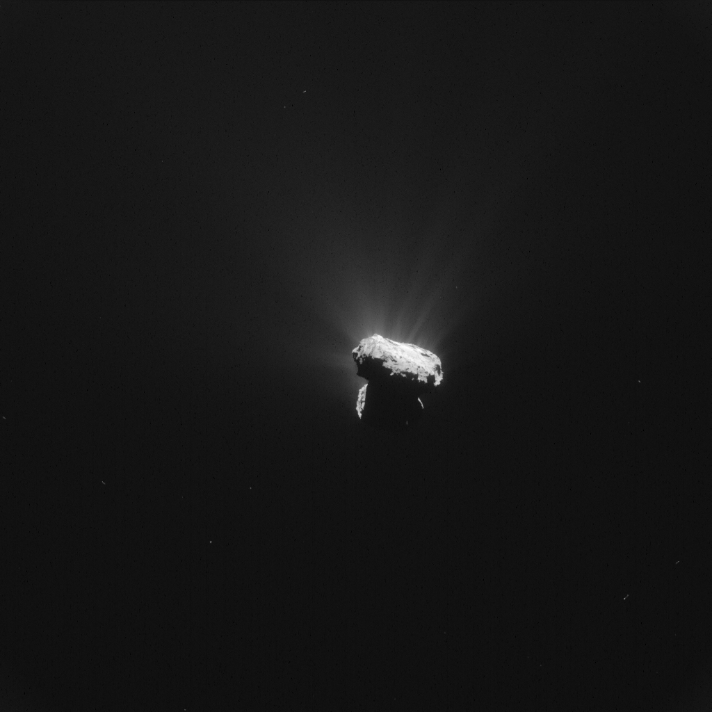 ESA_Rosetta_NavCam_Perihelion_20150813_LR