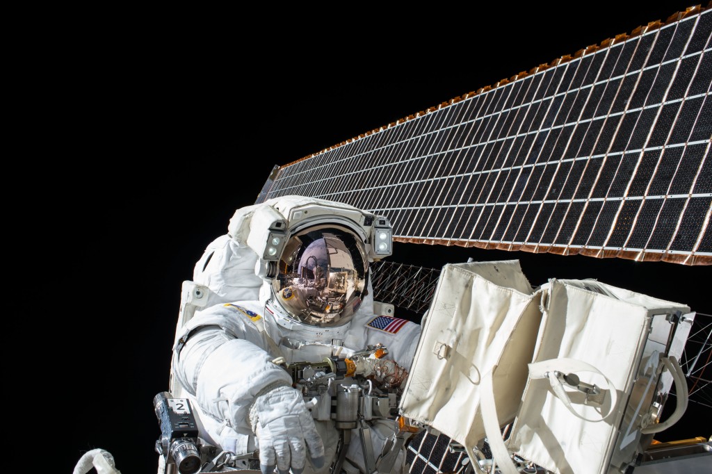Scott Kelly during spacewalk. Credits: NASA