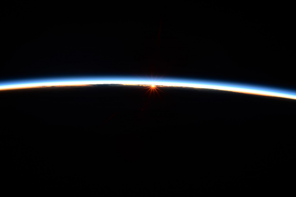 Sunrise seen by Tim Peake from International Space Station. Credits: ESA/NASA